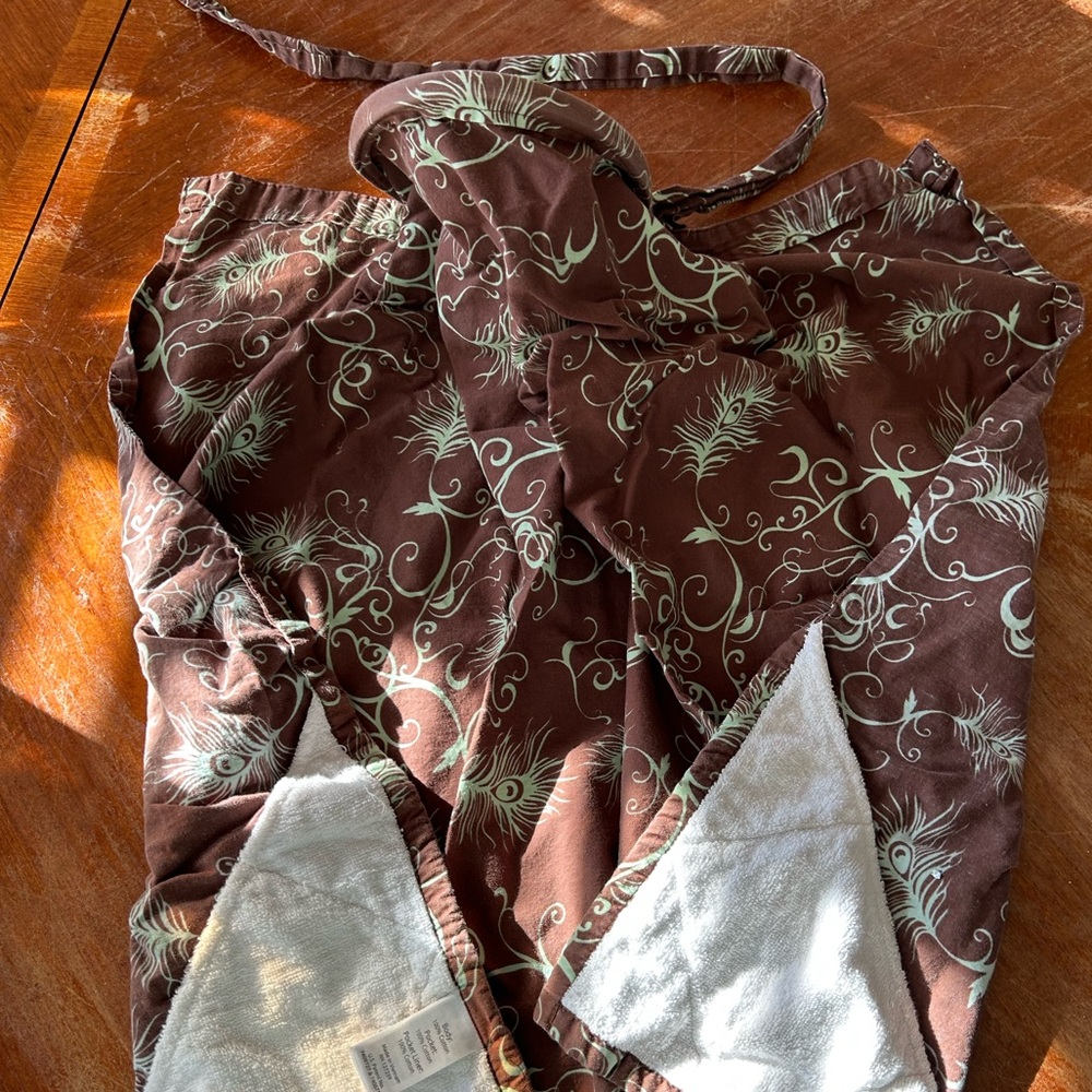 Nursing Cover-Up